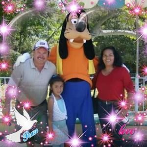 Meet your Posher, Rogelio perez